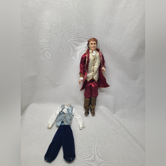 Barbie Ken As "Princess and the Pauper King Dominic Plus Extra Outfit - Picture 1 of 12